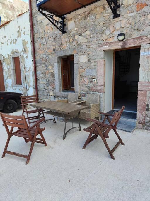 Two-Storey House In Kardamyla Marmaron  Exterior photo